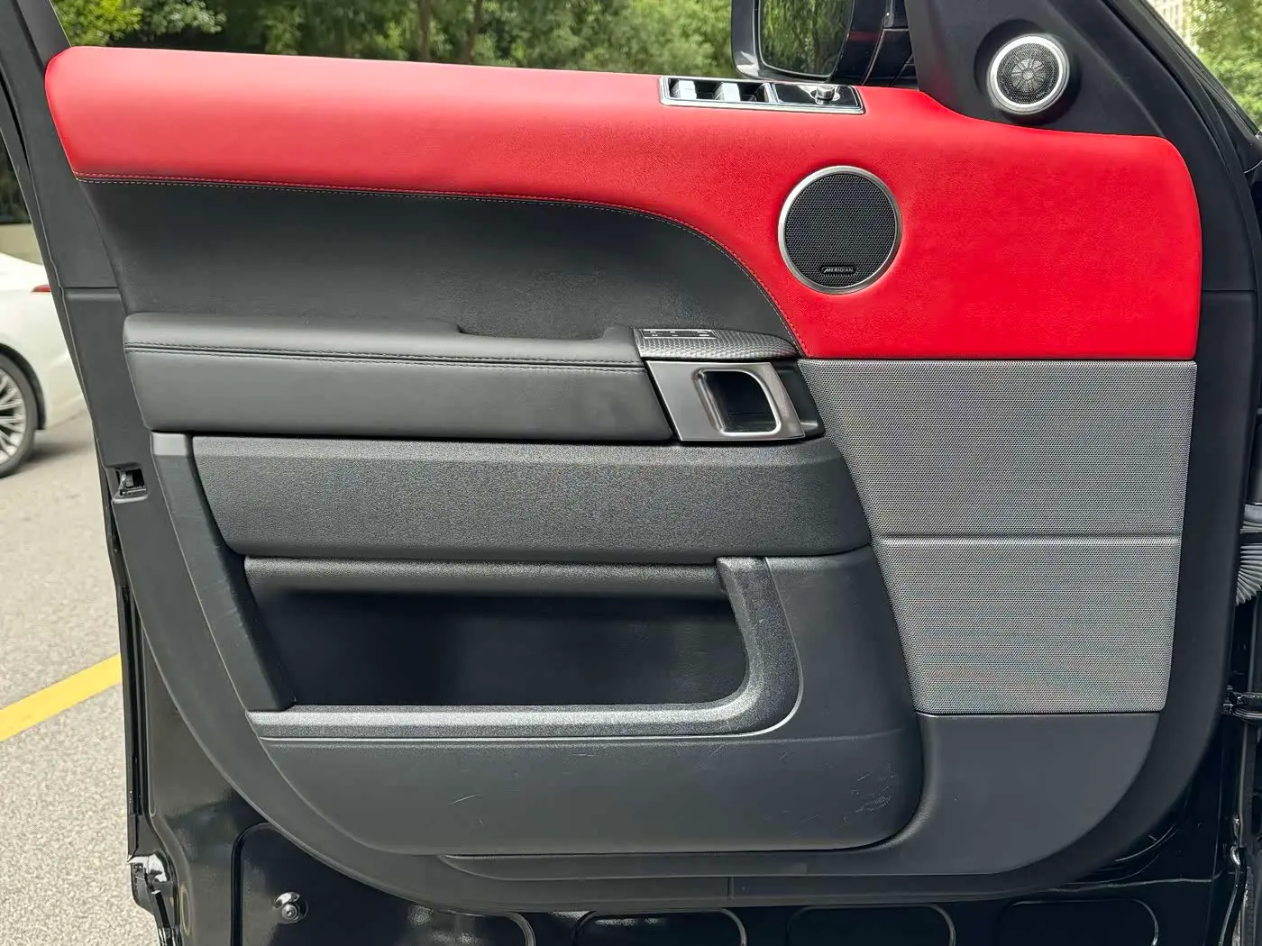 Land Rover Range Rover Sport 2018 — Photo 15/16