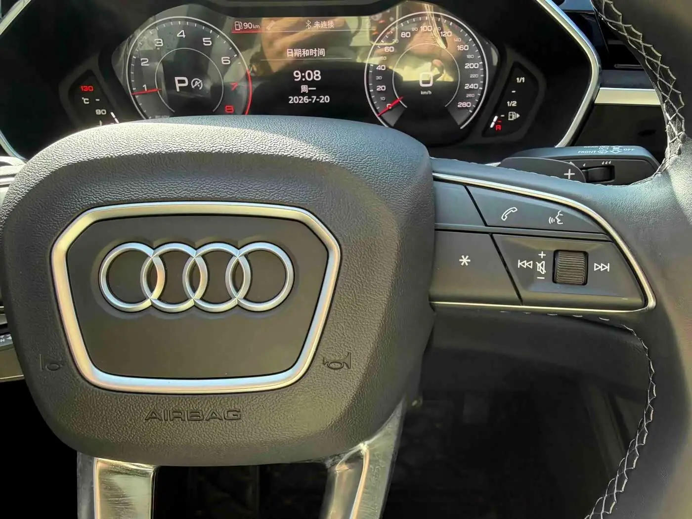 Audi Q3 2022 — Şəkil 13/20