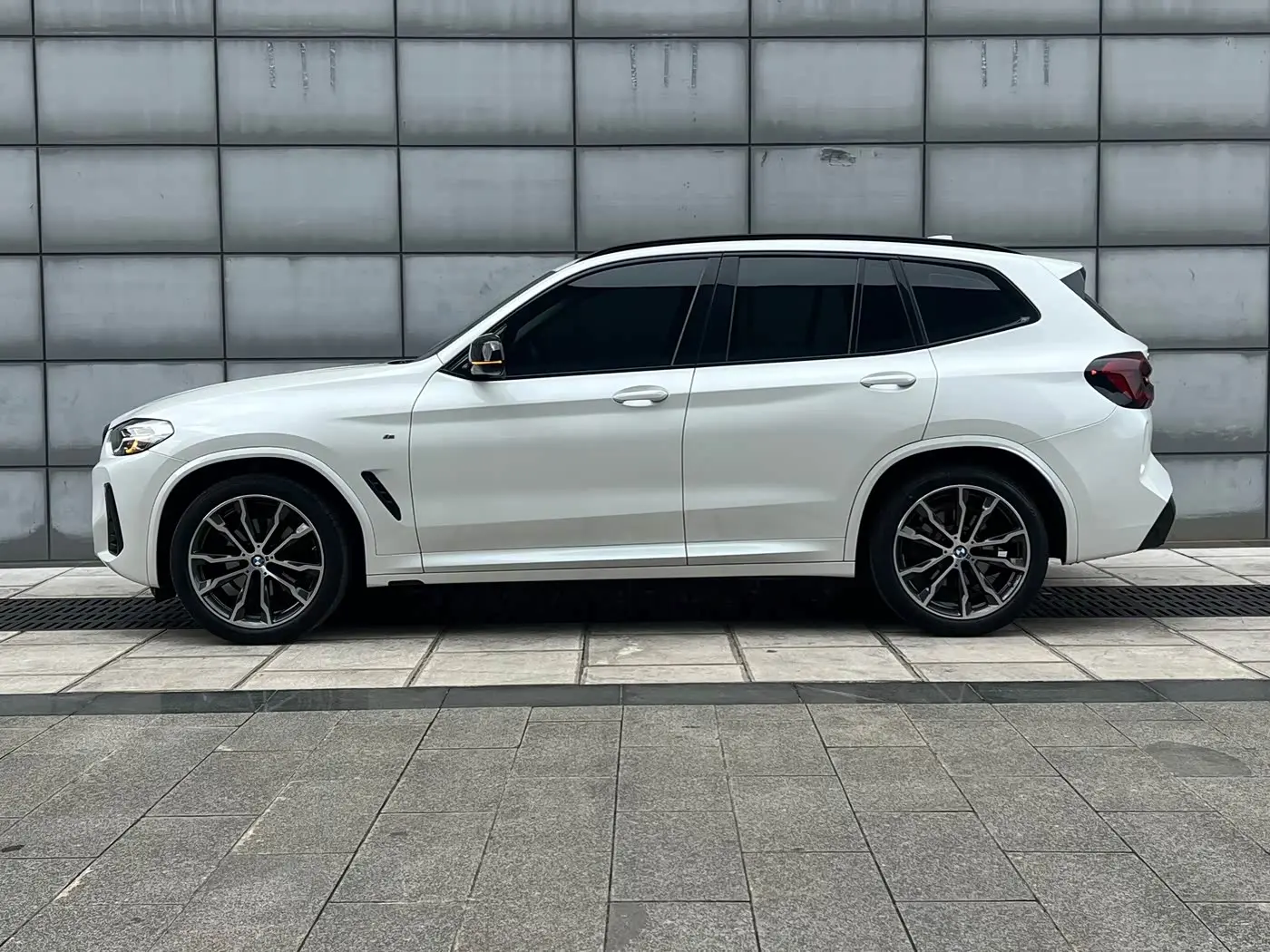 BMW X3 2022 — Photo 3/11