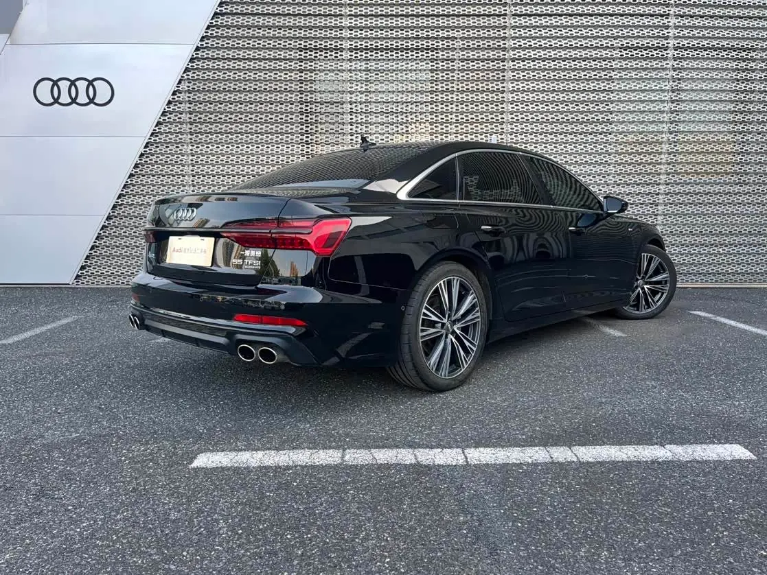 Audi A6L 2020 — Фото 4/17