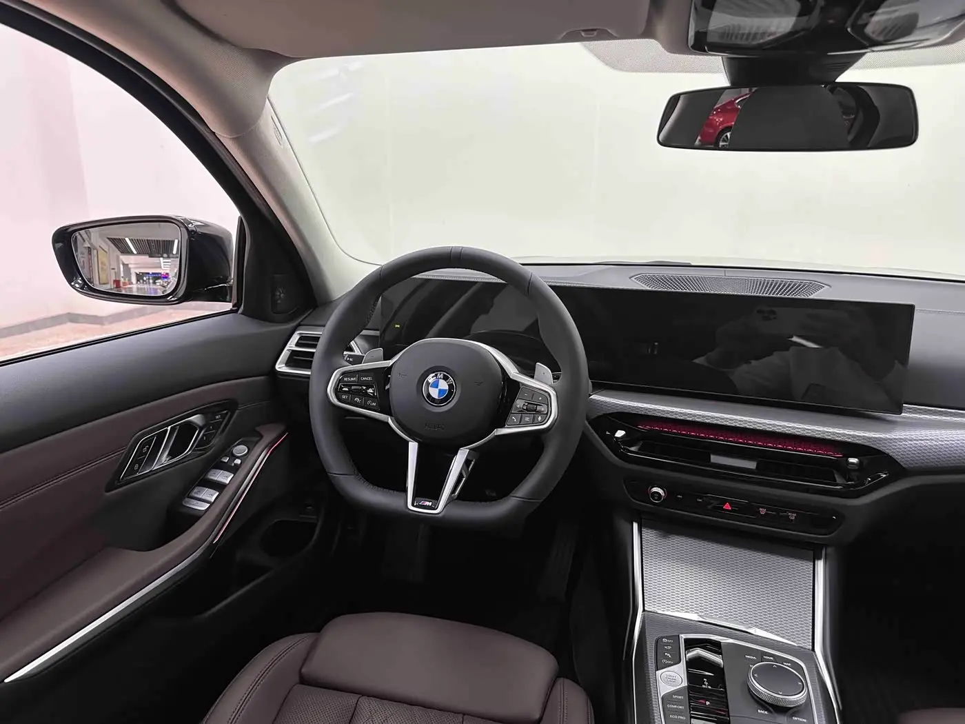 BMW 3 Series 2025 — Photo 7/20