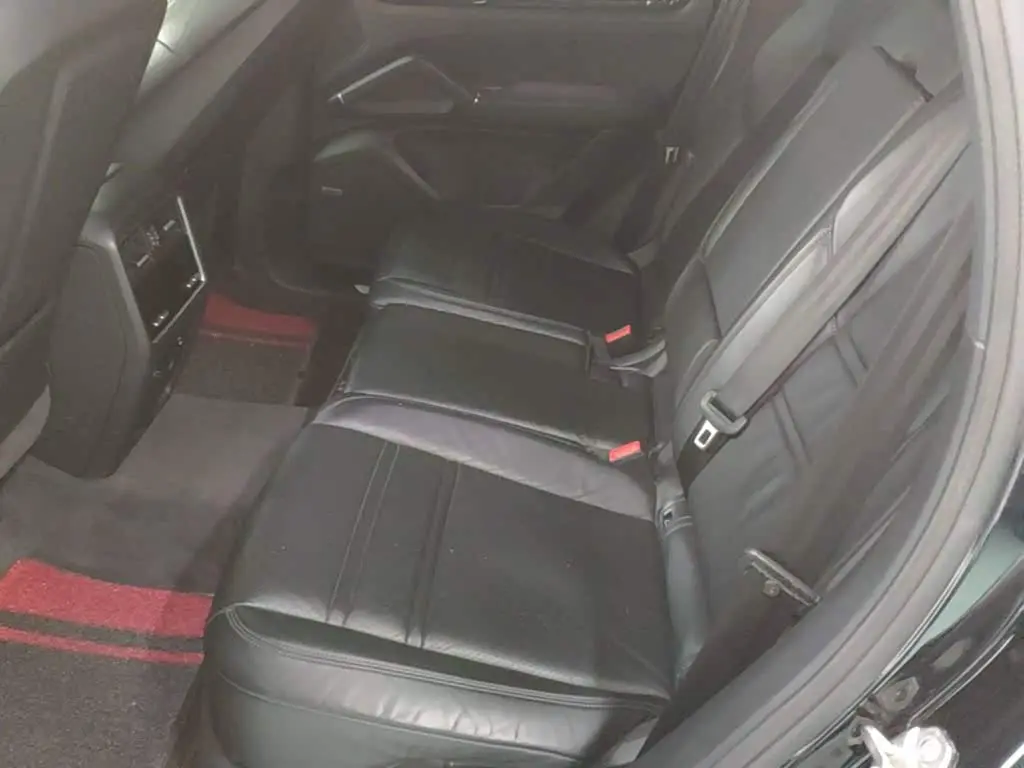 Porsche Cayenne New Energy 2022 — ფოტო 17/20