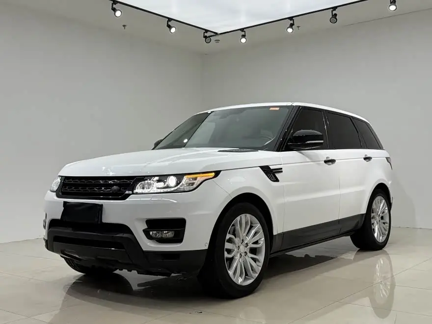 Land Rover Range Rover Sport 2015 — Photo 1/17