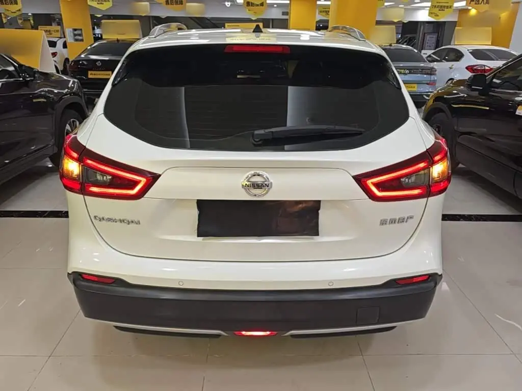 Nissan Qashqai 2023 — Фото 6/20
