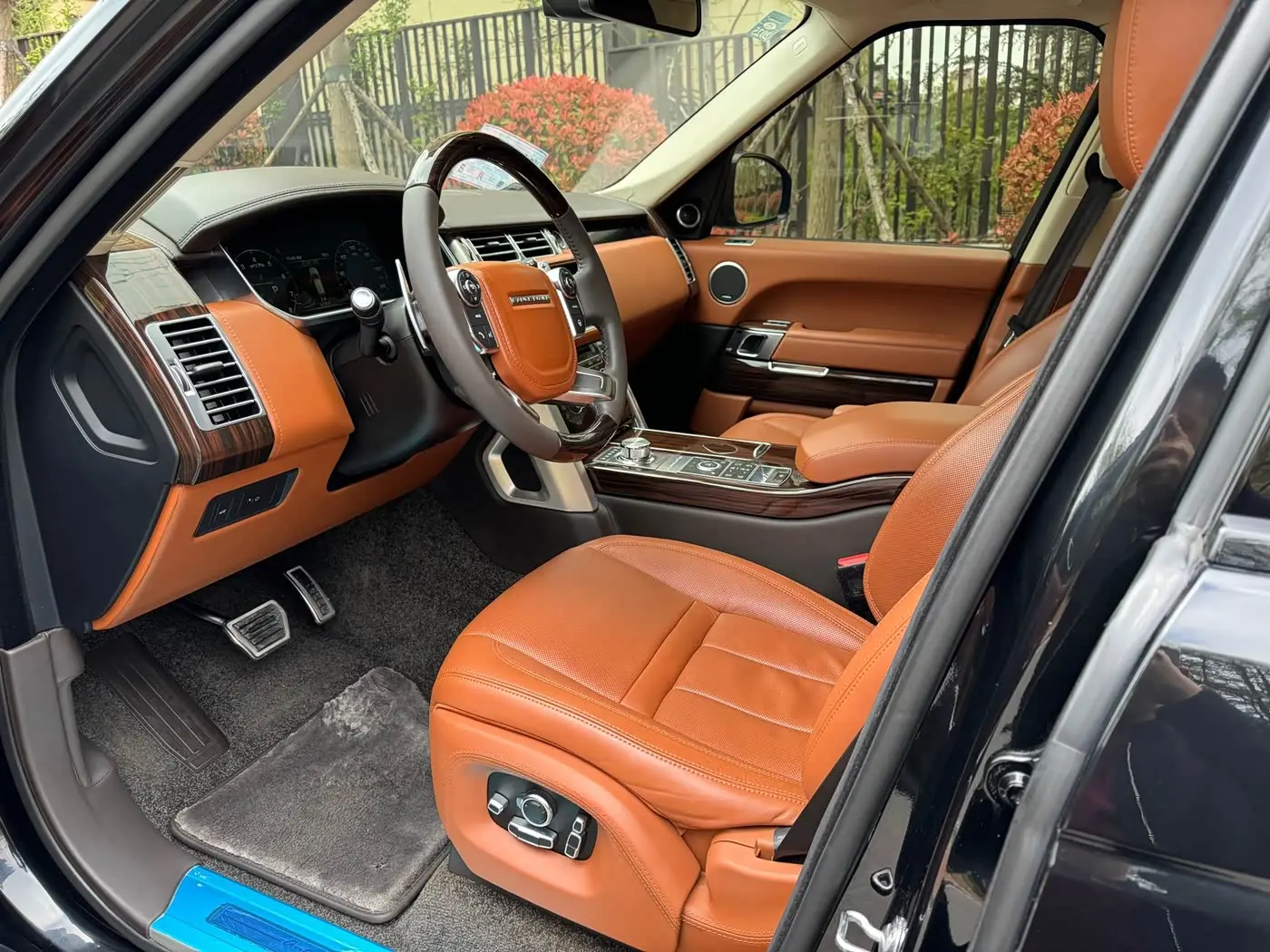 Land Rover Range Rover 2018 — Фото 4/10