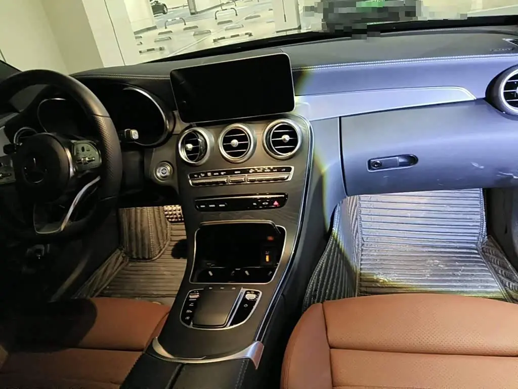 Mercedes-Benz C-Class 2019 — Фото 12/13