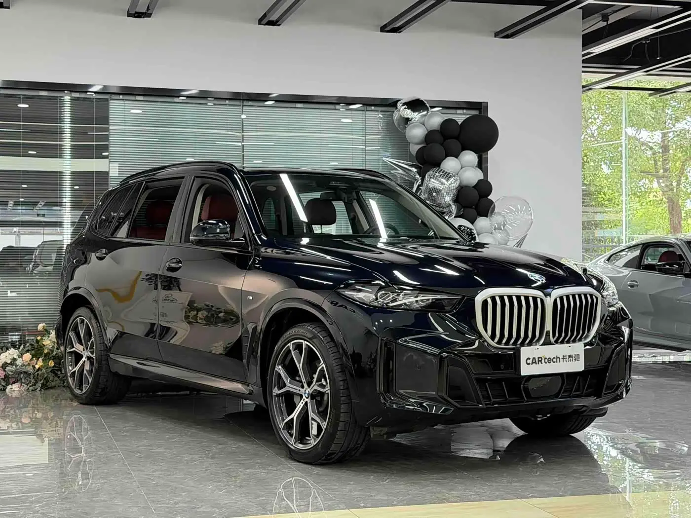 BMW X5 2024 — Фото 2/9