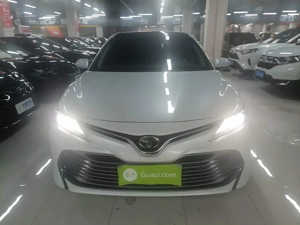 Toyota Camry 2021 — Şəkil 3/20