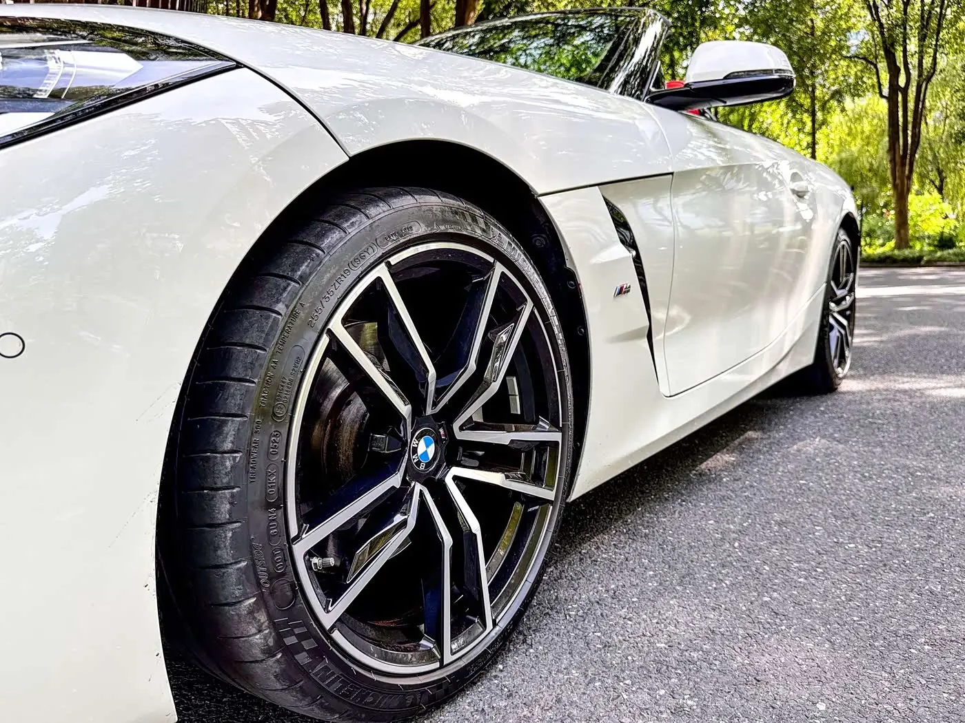 BMW Z4 2023 — Photo 6/15