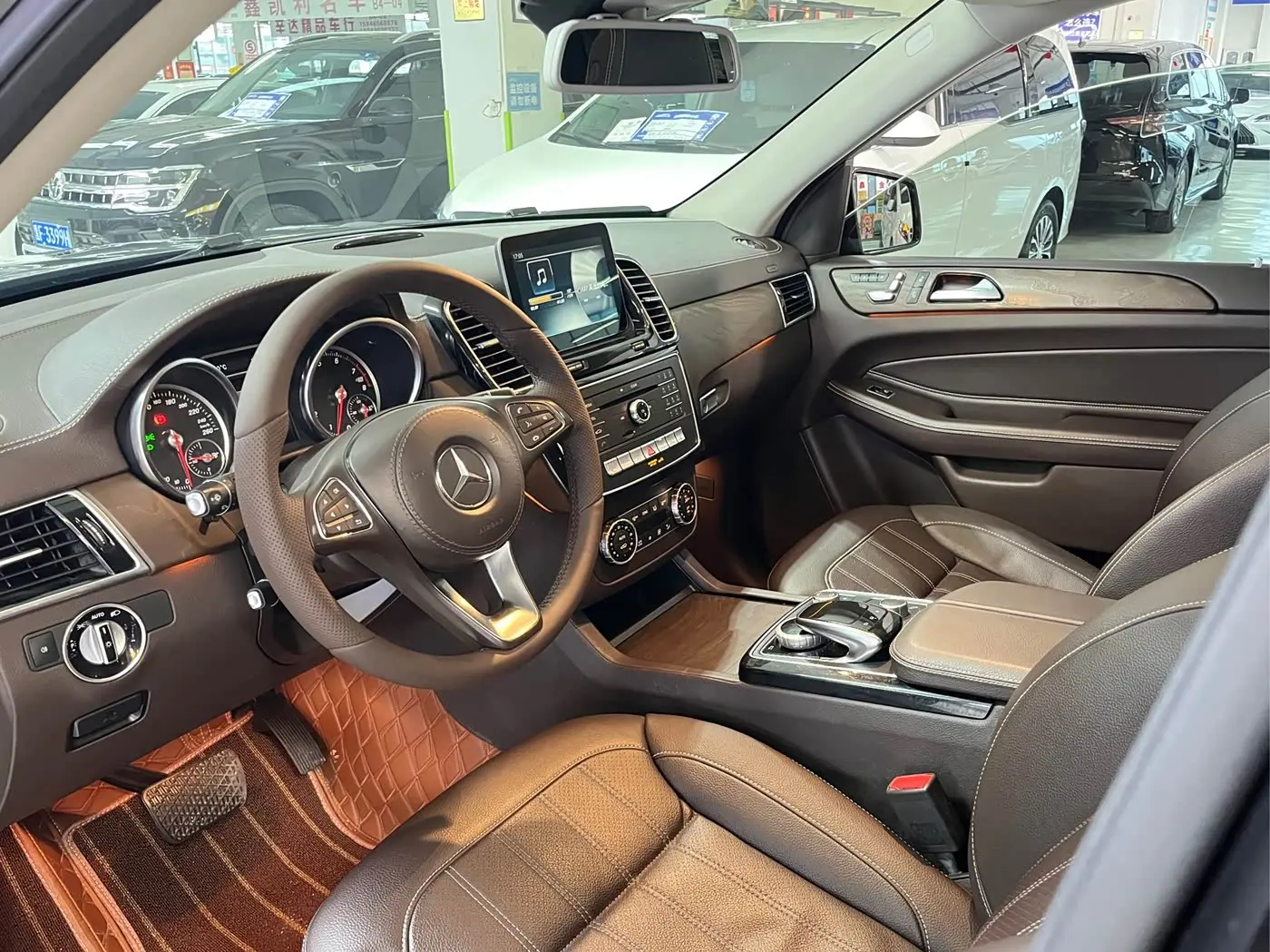 Mercedes-Benz GLS 2016 — Фото 7/9