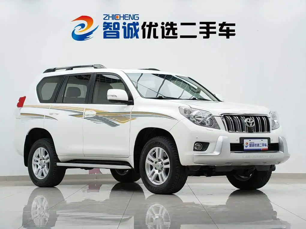 Toyota Prado 2011 — Photo 3/20