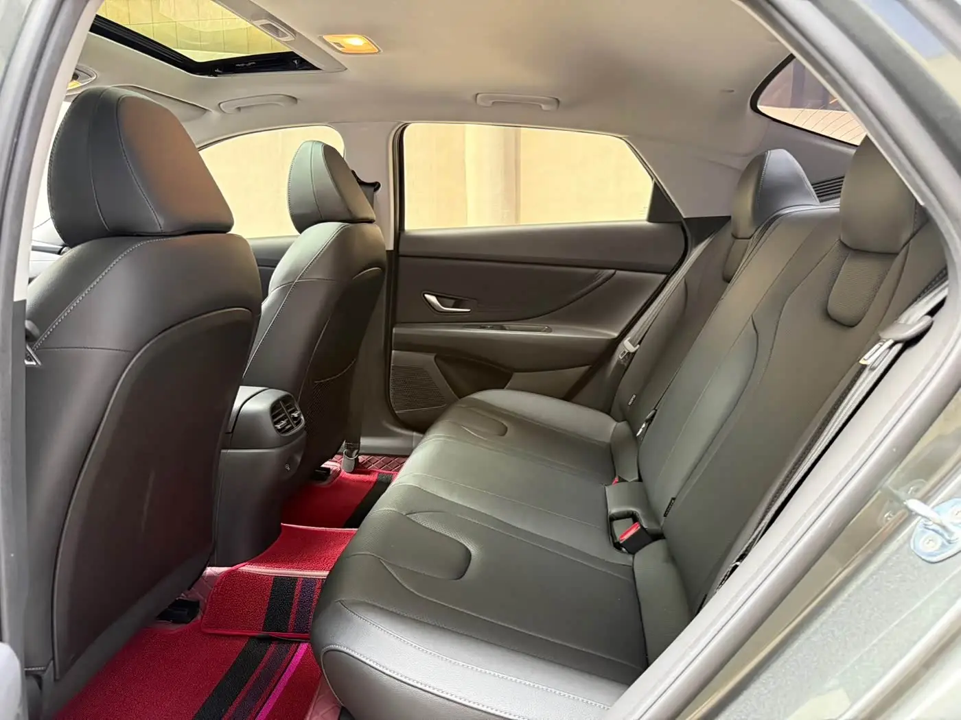Hyundai Elantra 2024 — Photo 10/20