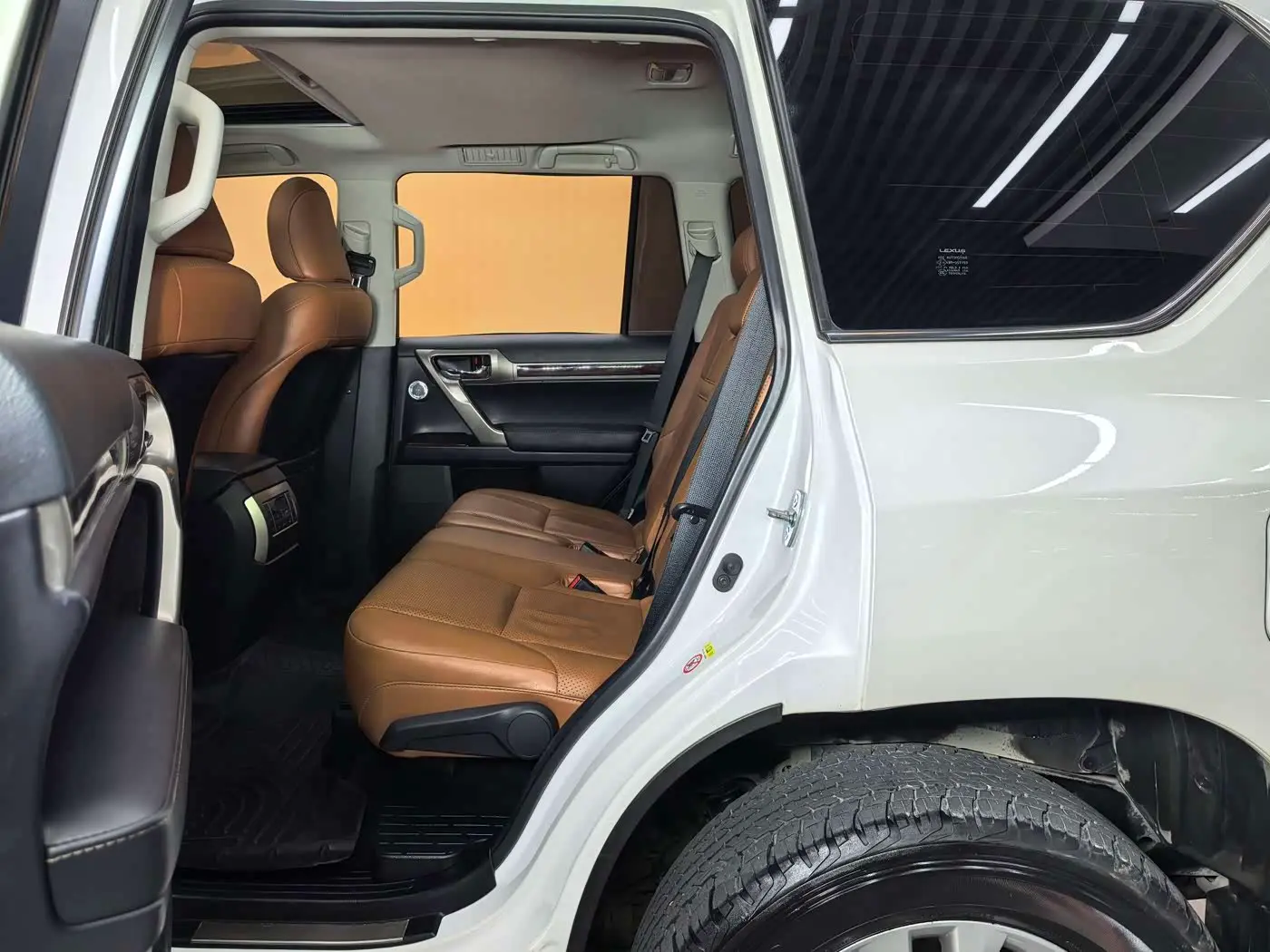 Lexus GX 2017 — Photo 10/20
