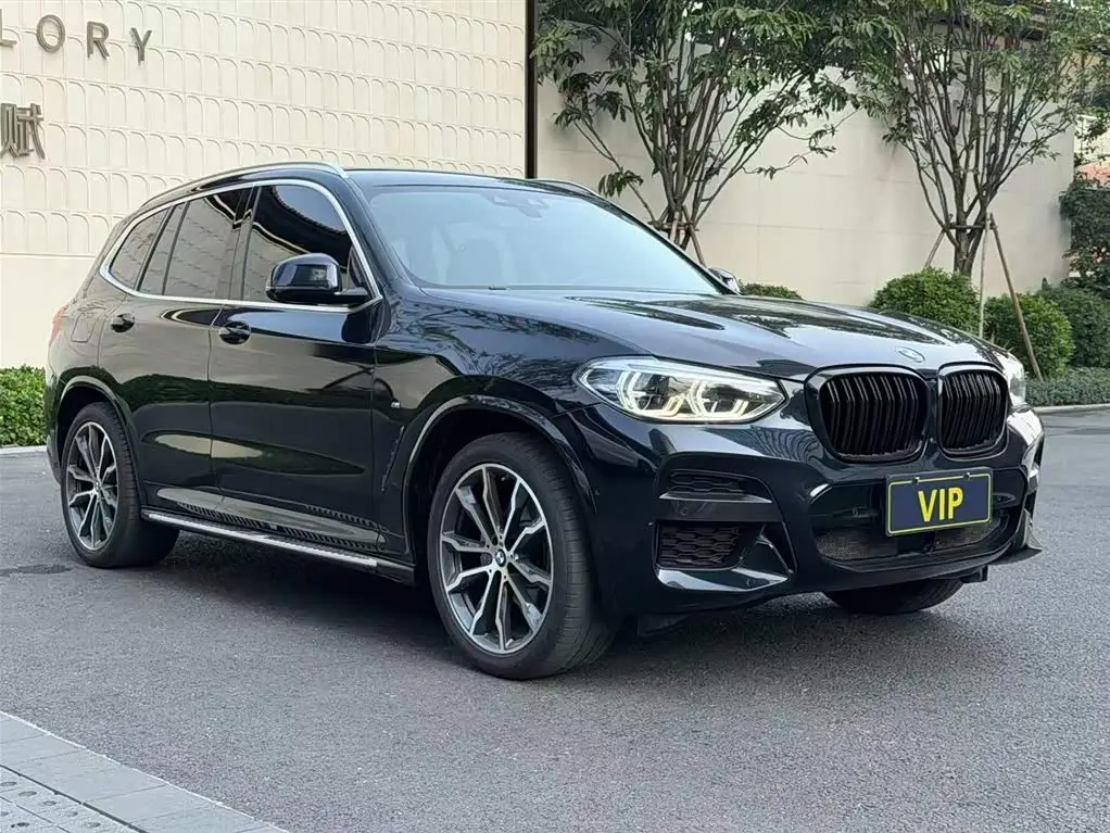 BMW X3 2021 — Photo 1/18