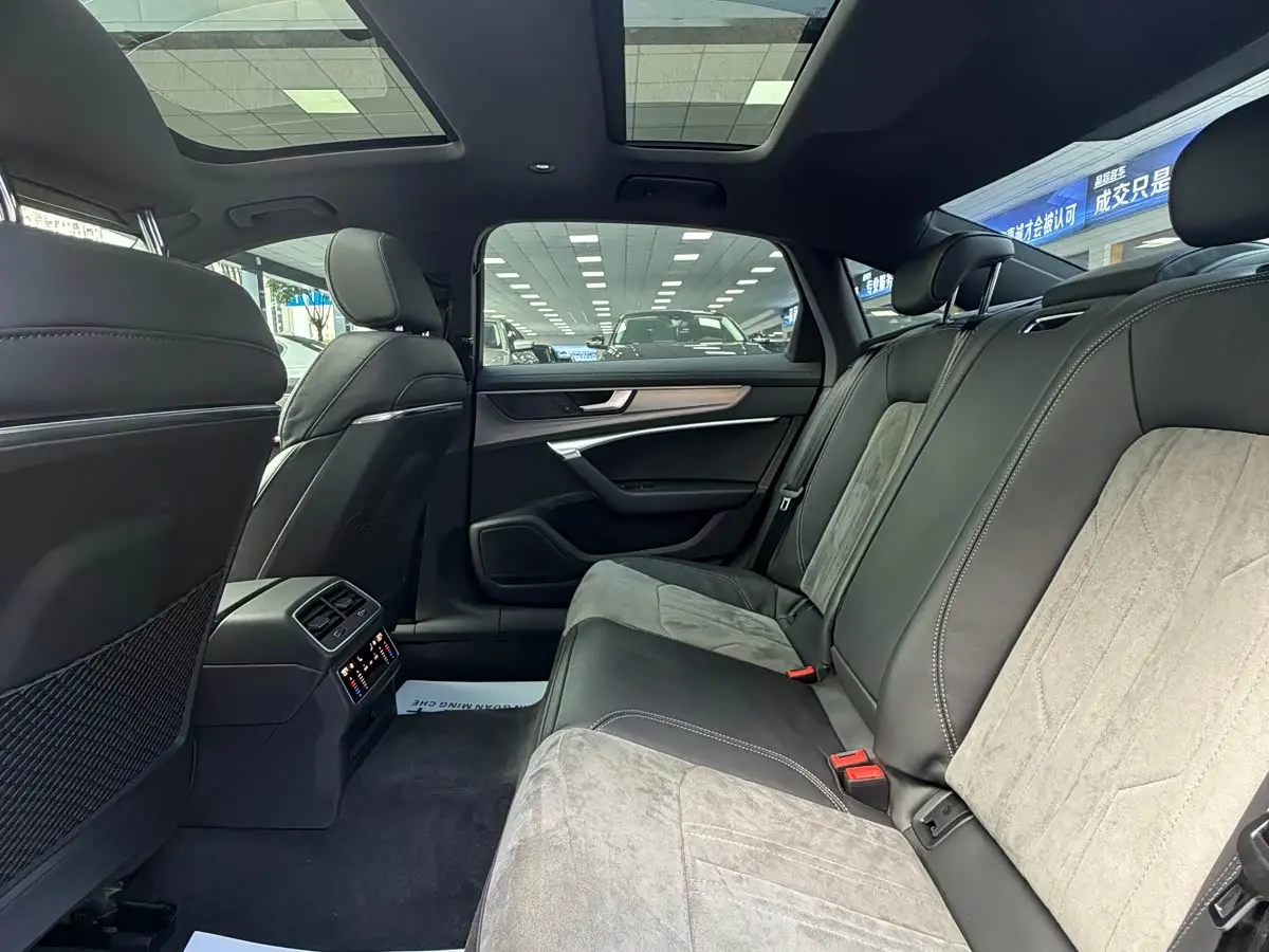 Audi A6L 2022 — Şəkil 6/9