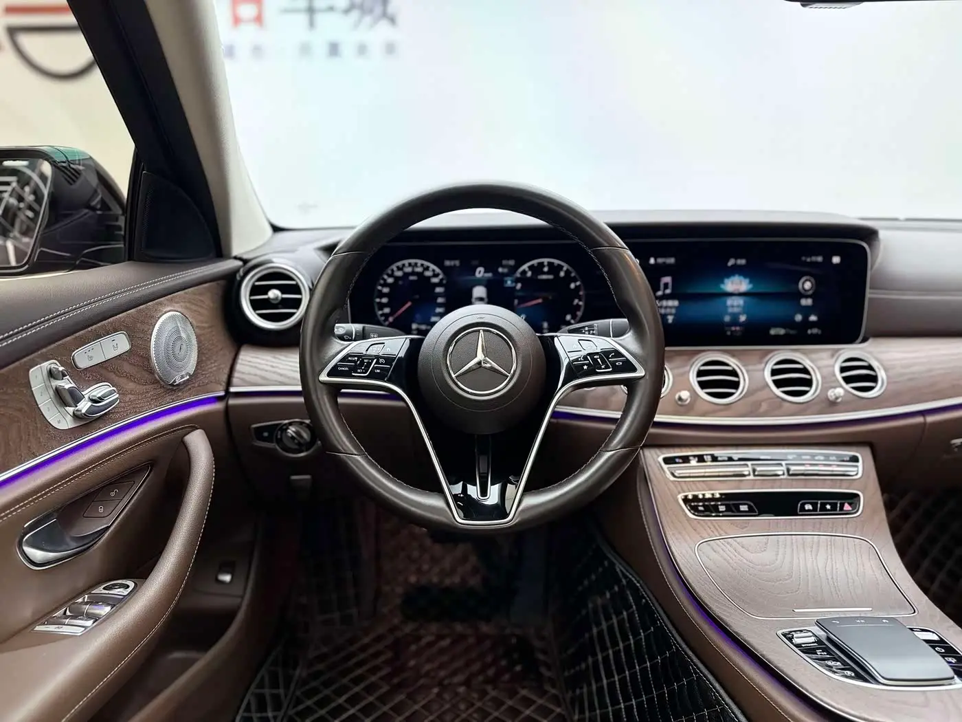 Mercedes-Benz E-Class 2022 — Фото 14/17