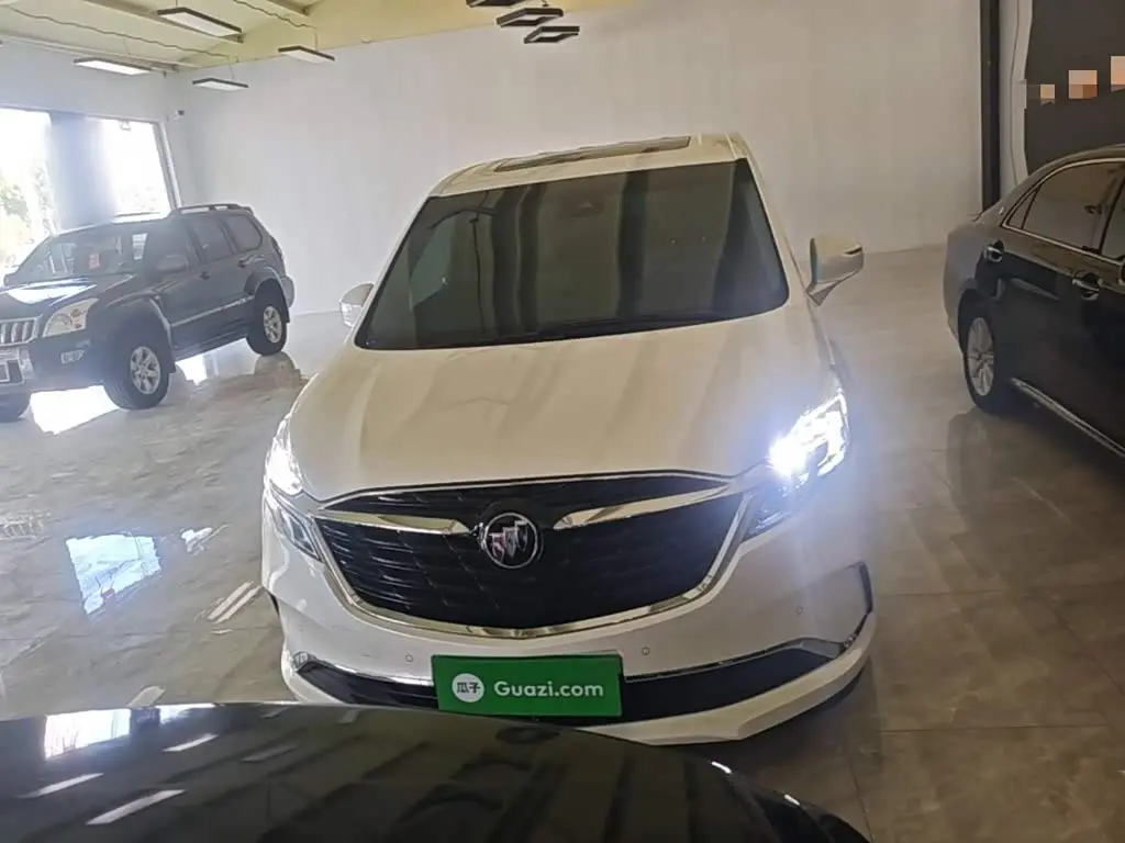 Buick GL8 2021 — Photo 3/20