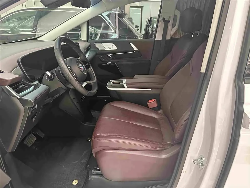 Buick Century 2024 — Photo 11/19
