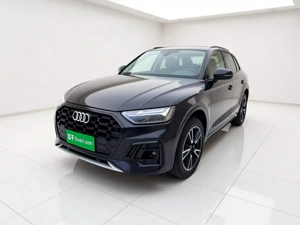 Audi Q5L 2022 — Фото 2/20