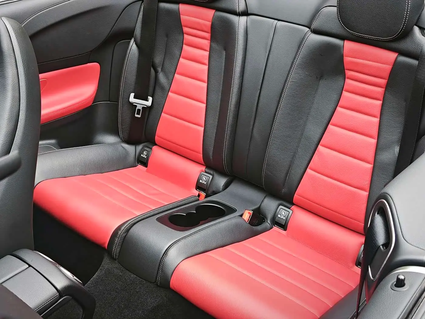 Mercedes-Benz E-Class 2022 — Фото 13/15