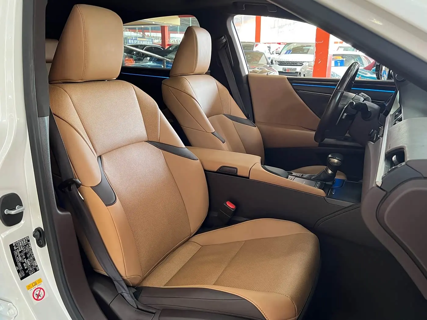 Lexus ES 2019 — Фото 15/15