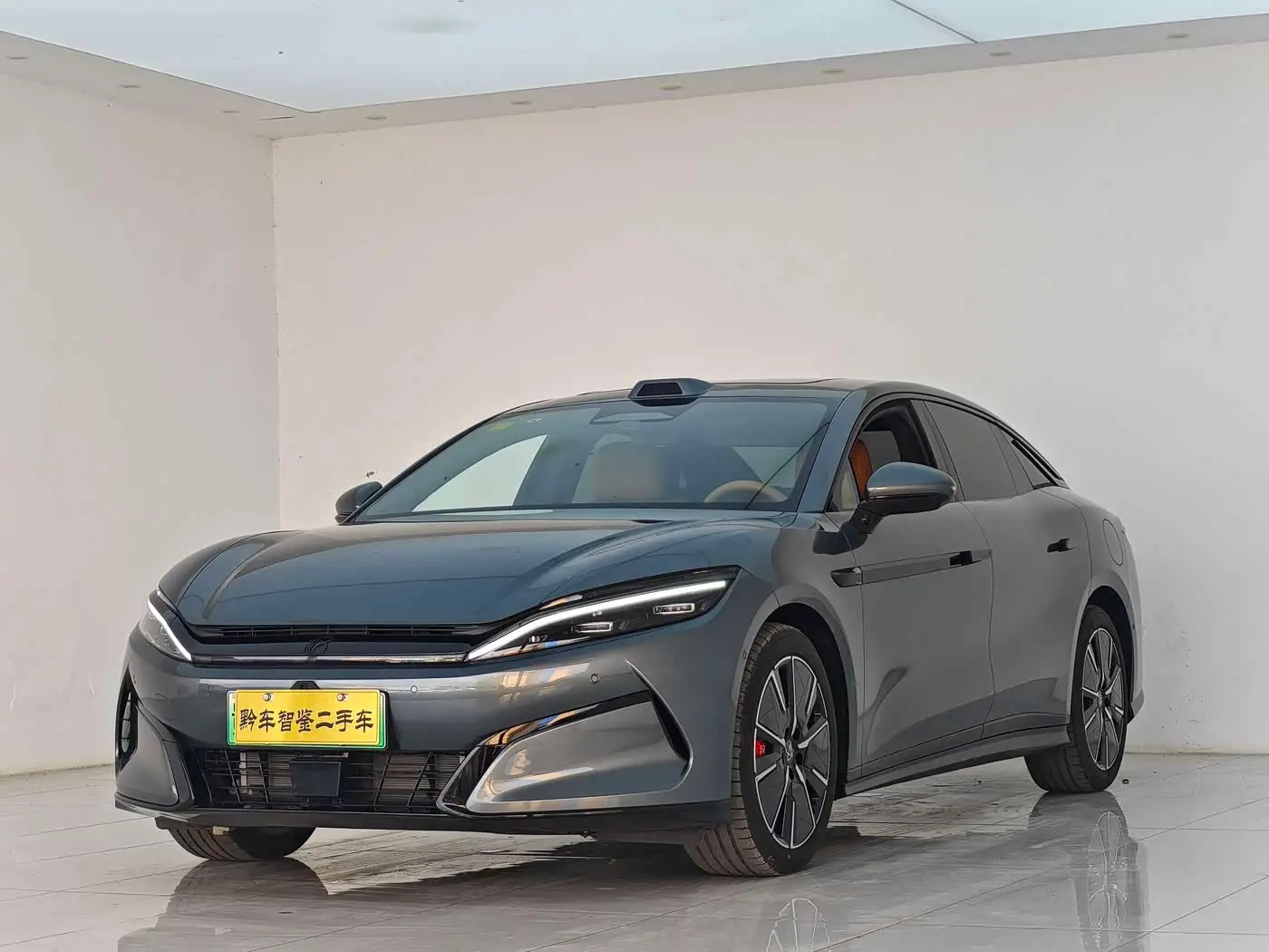 BYD Han L, 2025