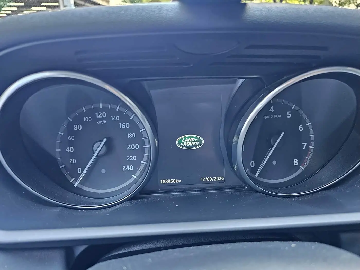 Land Rover Discovery 2017 — Photo 7/9