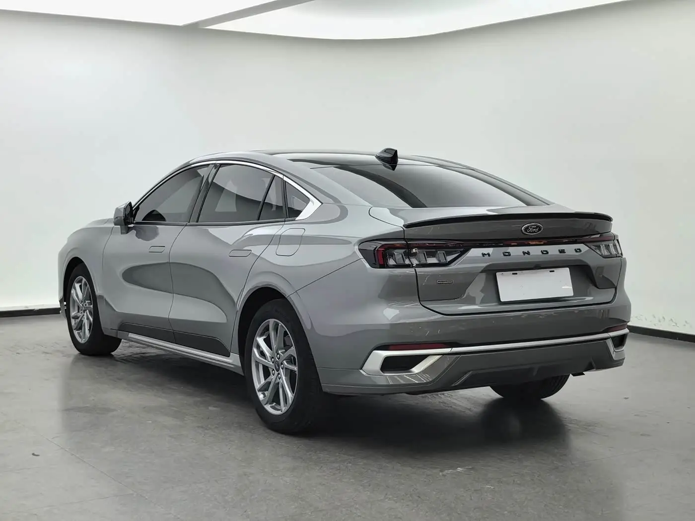Ford Mondeo 2024 — Photo 6/20