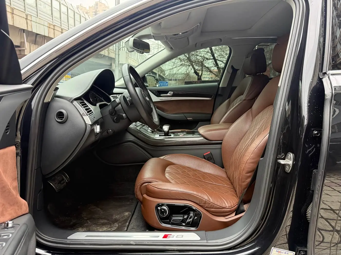 Audi S8 2013 — Photo 7/13