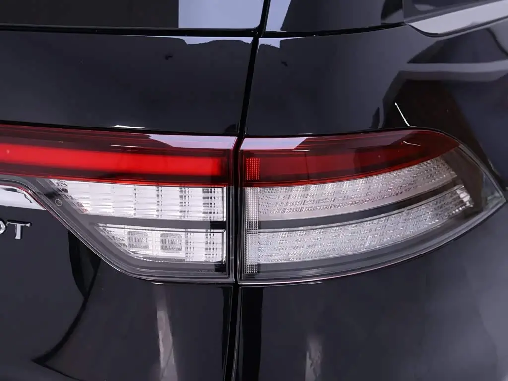 Lincoln Aviator 2022 — Photo 9/20