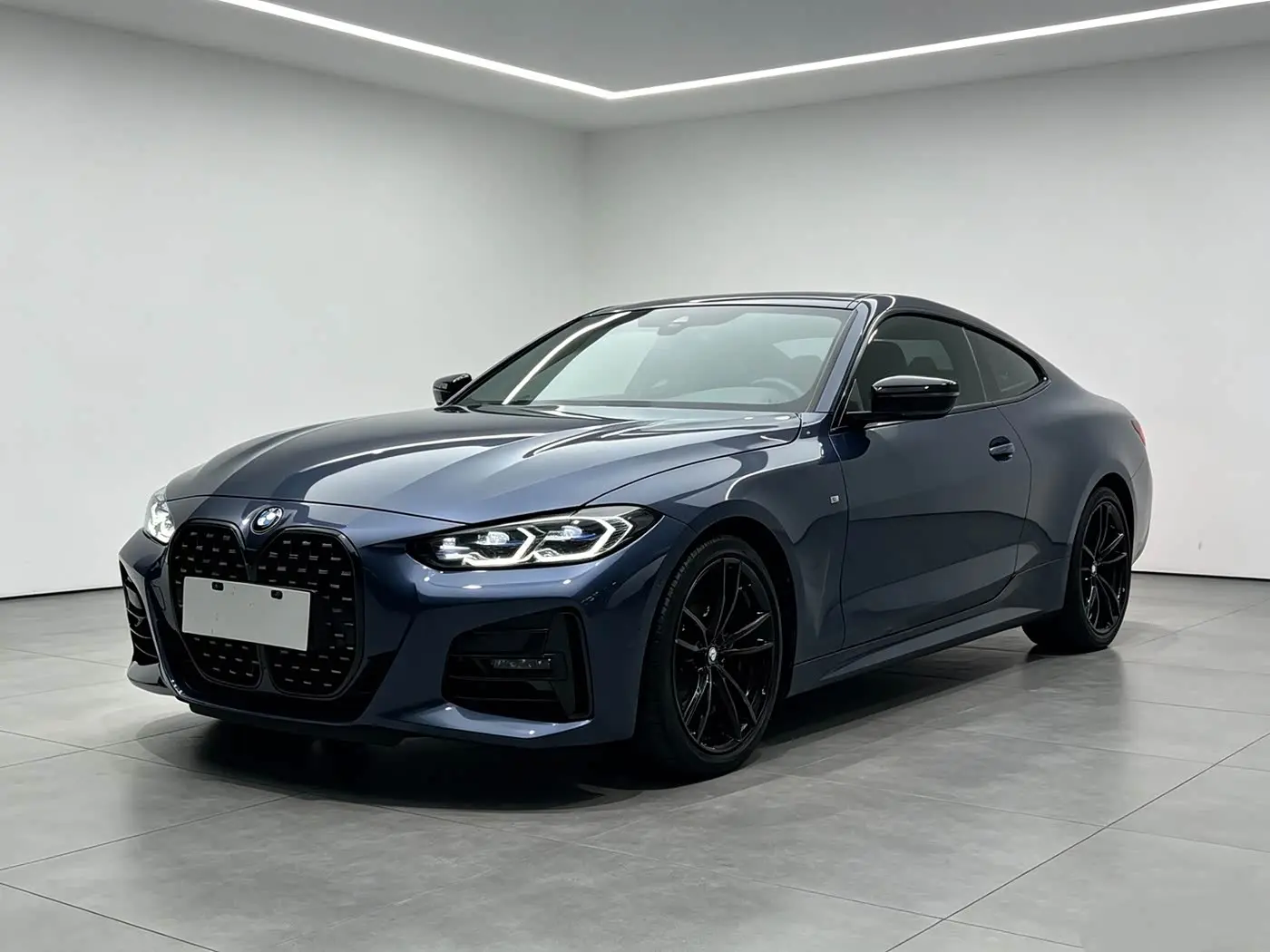 BMW 4 Series 2021 — Photo 1/10