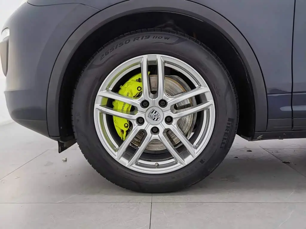 Porsche Cayenne New Energy 2016 — Photo 17/20