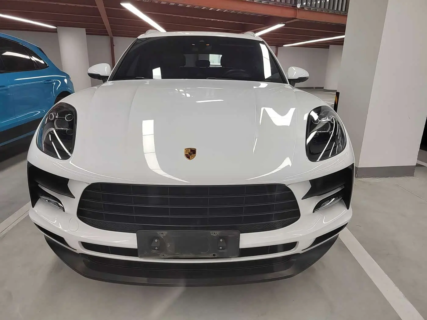 Porsche Macan 2020 — Фото 2/15