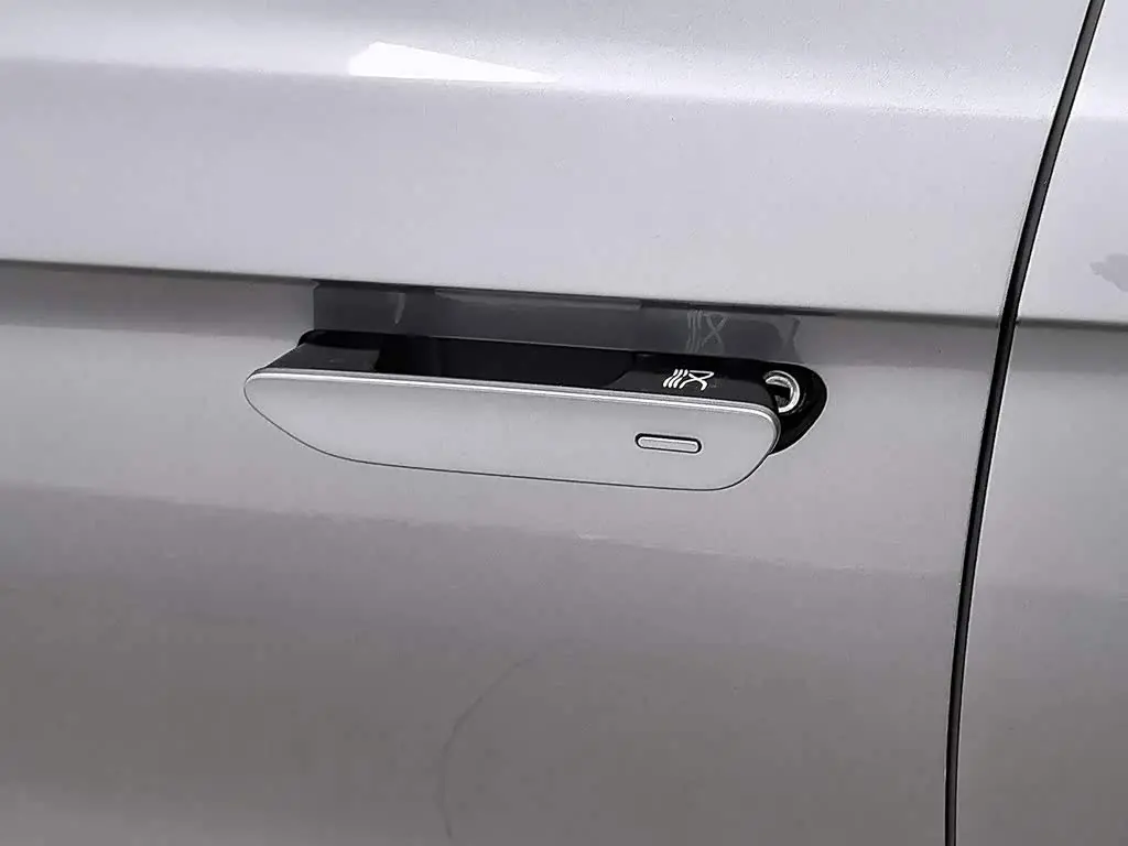 BYD Han 2023 — Şəkil 18/20