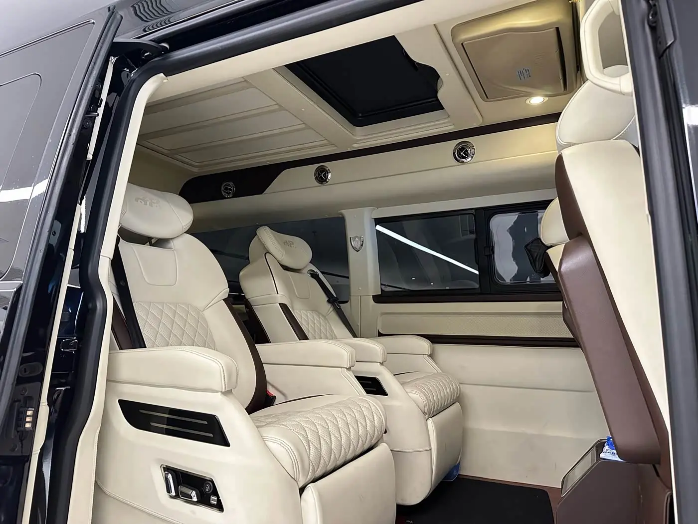 Volkswagen Caravelle 2020 — Photo 12/16