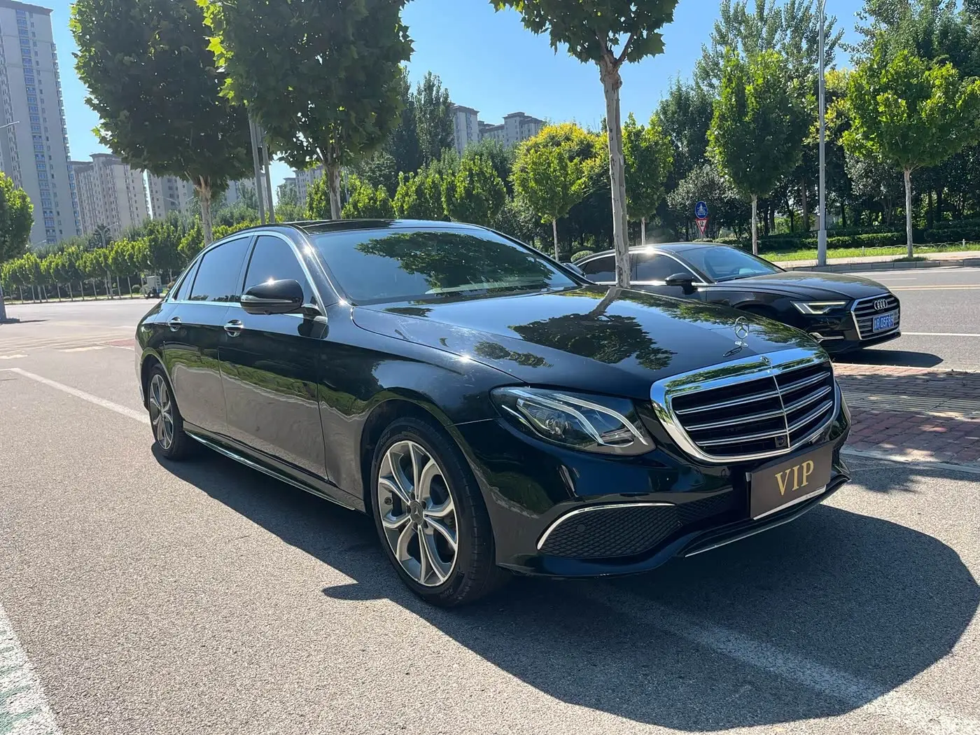 Mercedes-Benz E-Class 2020 — Photo 3/12