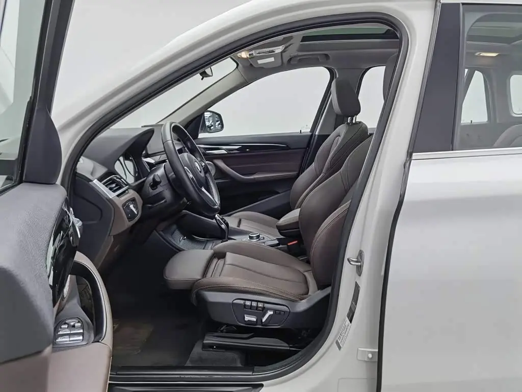 BMW X1 2020 — Фото 10/20