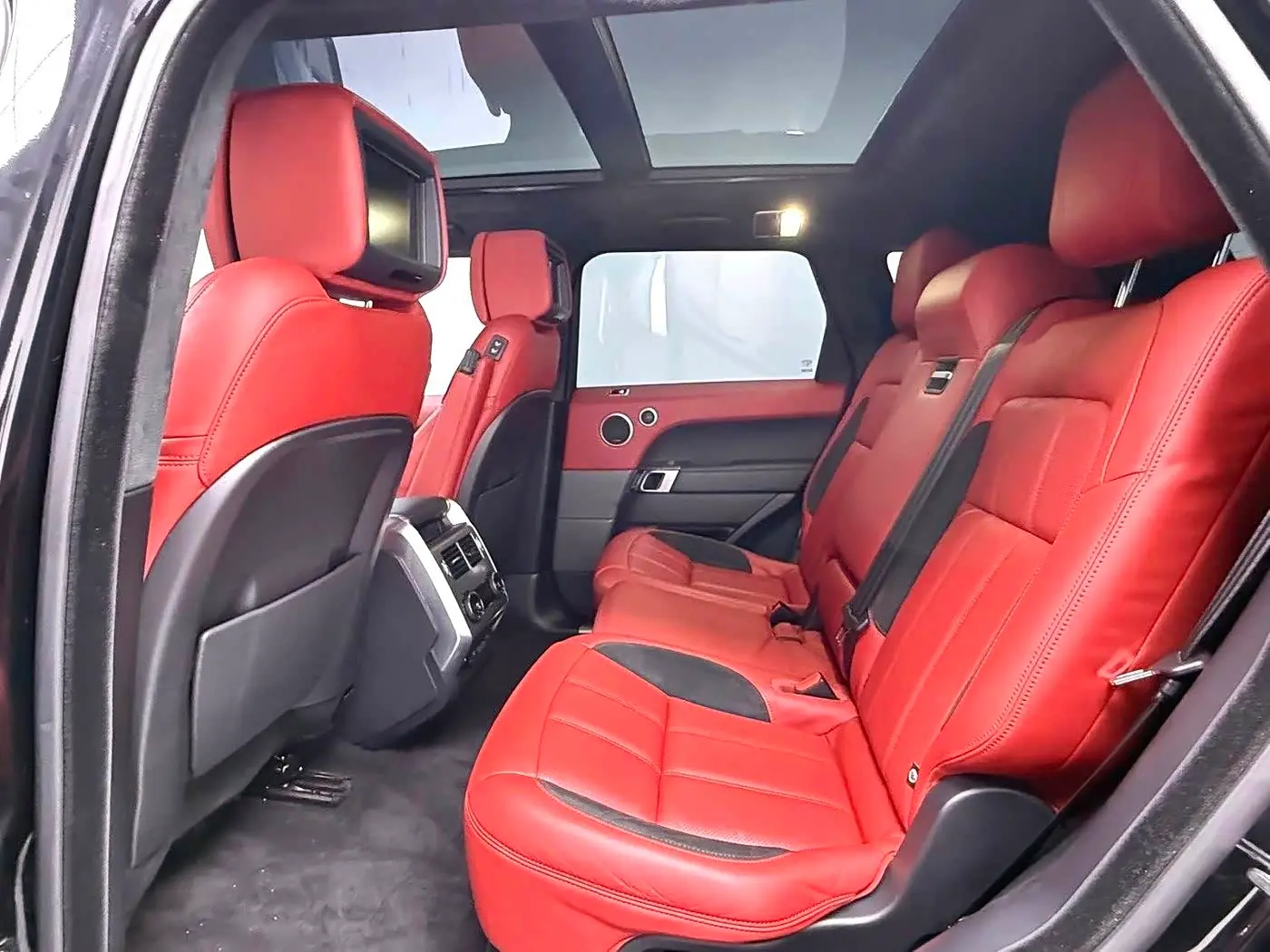 Land Rover Range Rover Sport 2021 — Photo 5/9