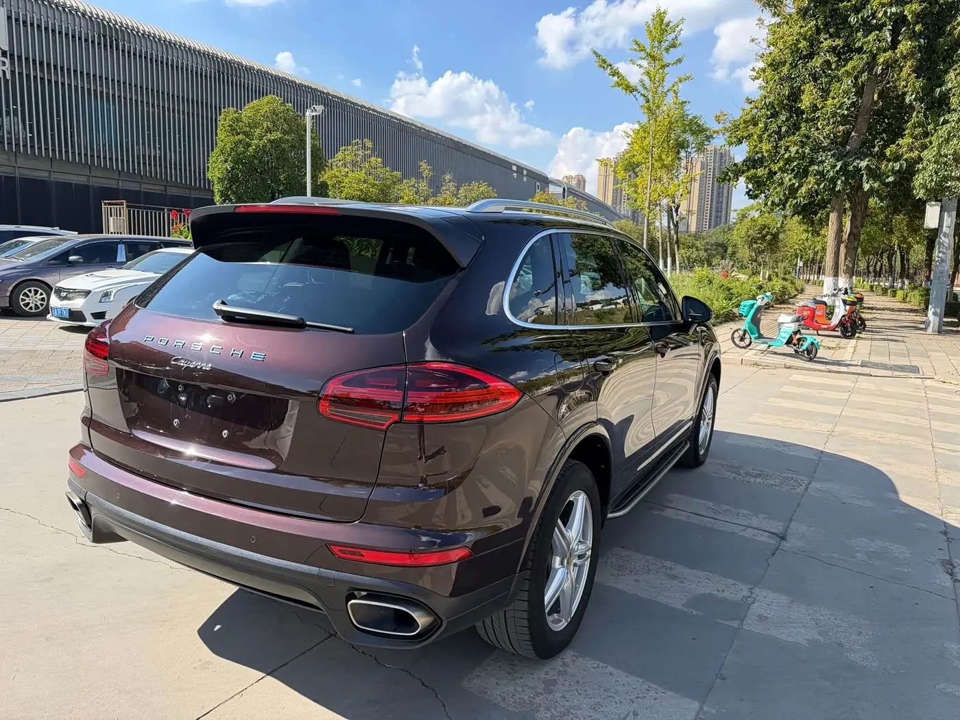 Porsche Cayenne 2017 — Photo 12/12