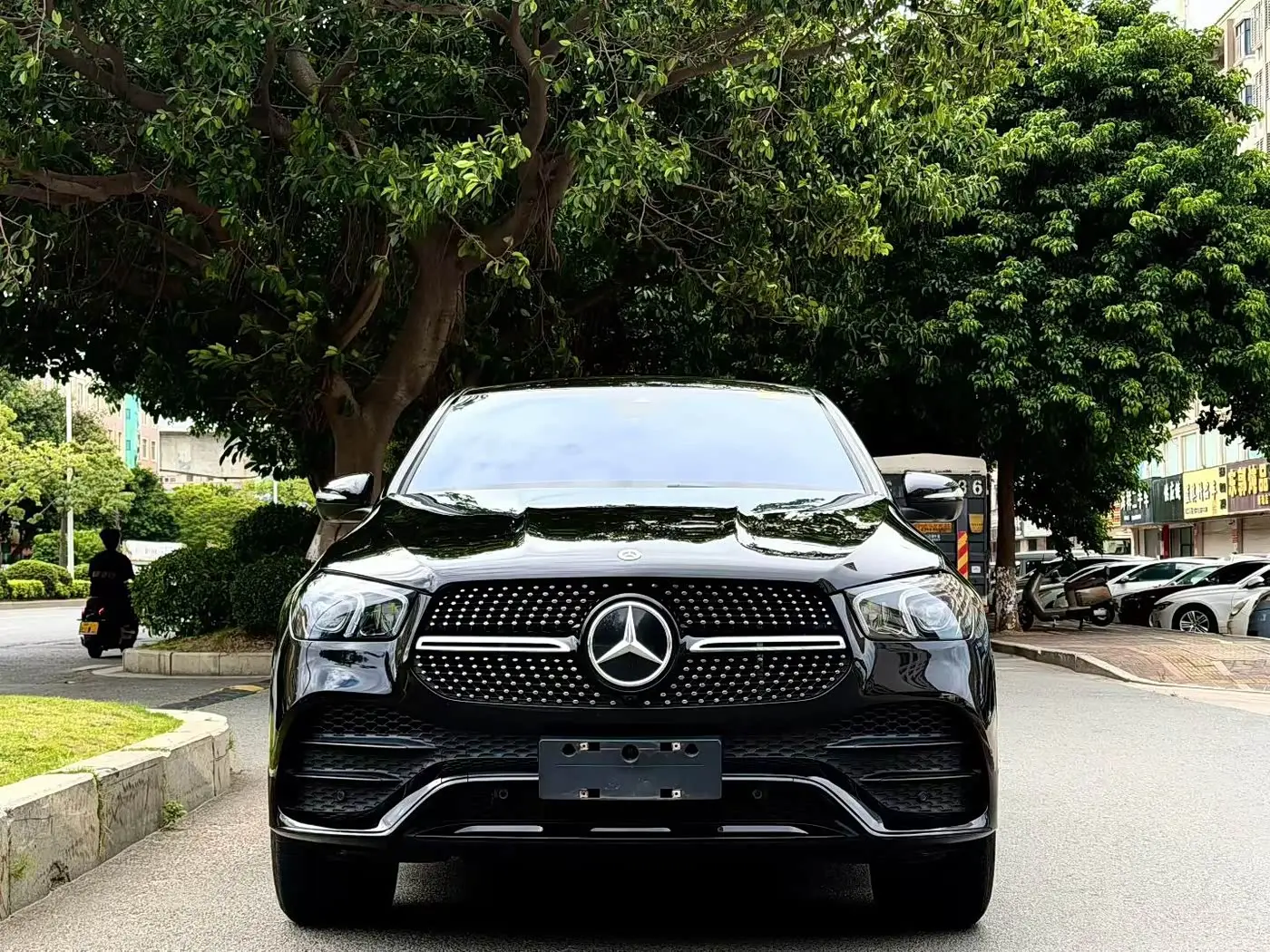 Mercedes-Benz GLE Coupe 2021 — Фото 2/9