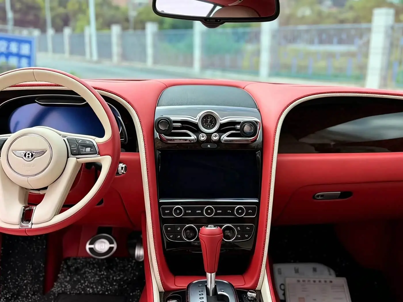 Bentley Continental 2013 — Фото 8/9