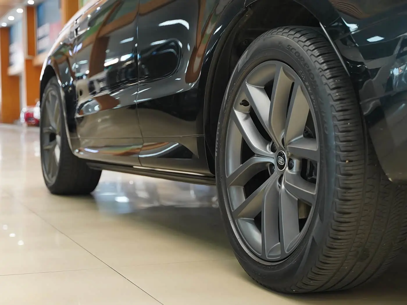 Land Rover Range Rover Sport 2023 — ფოტო 8/20