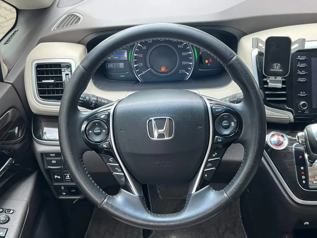 Honda Odyssey 2020 — Фото 12/14