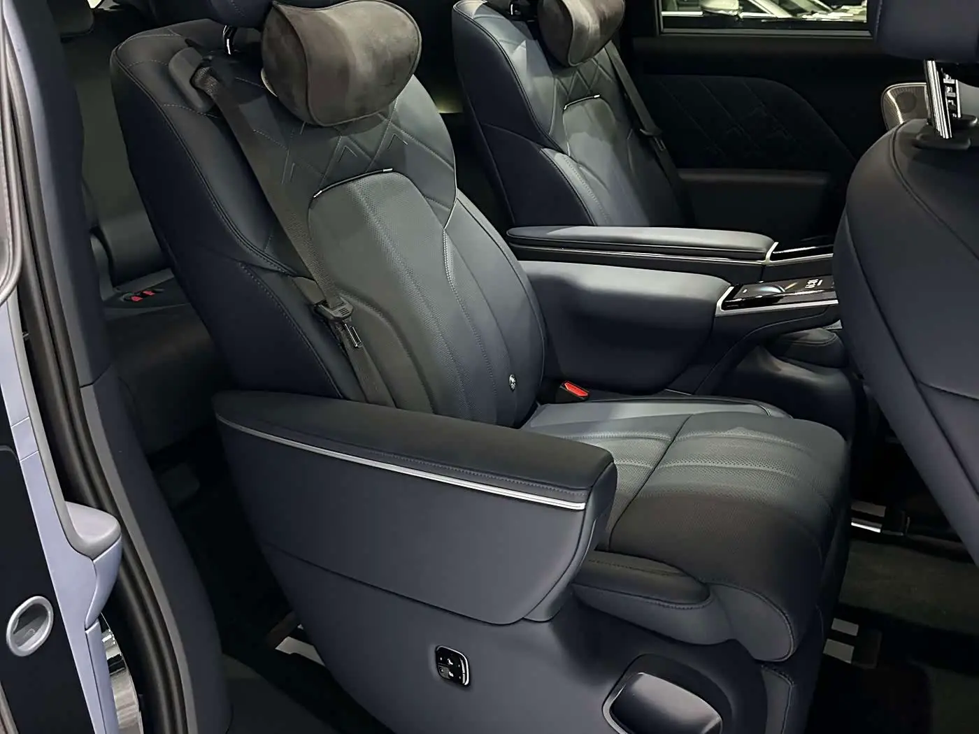 Voyah Auto Voyah Dreamer 2025 — Photo 7/13