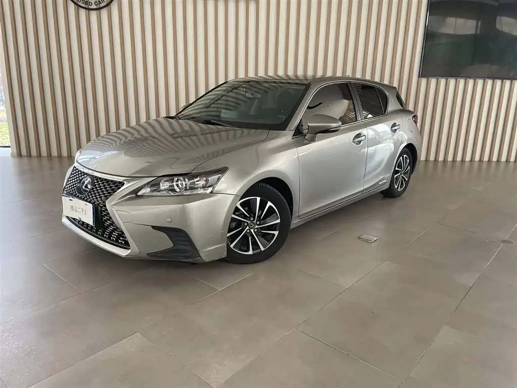 Lexus CT, 2021