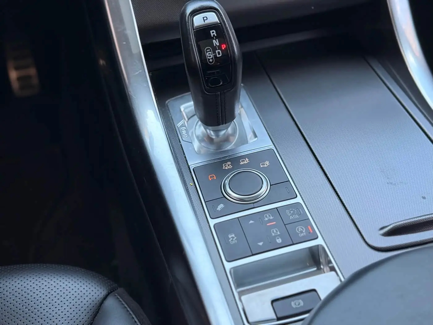 Land Rover Range Rover Sport 2015 — Photo 12/20