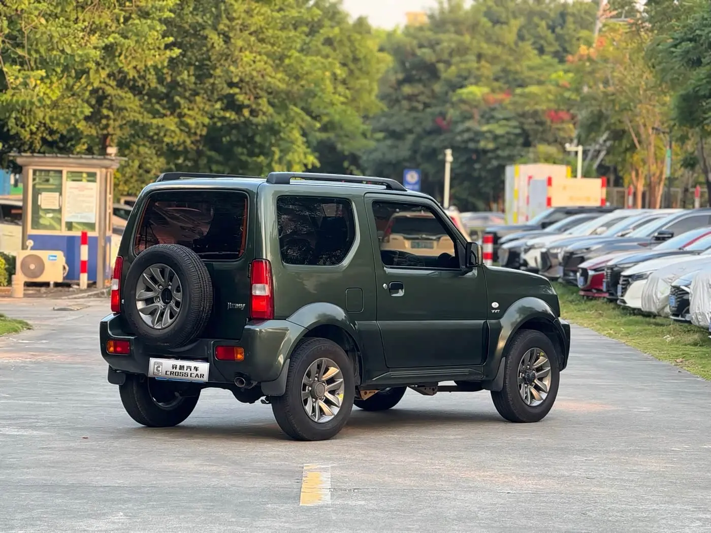 Suzuki Jimny 2016 — Photo 4/15