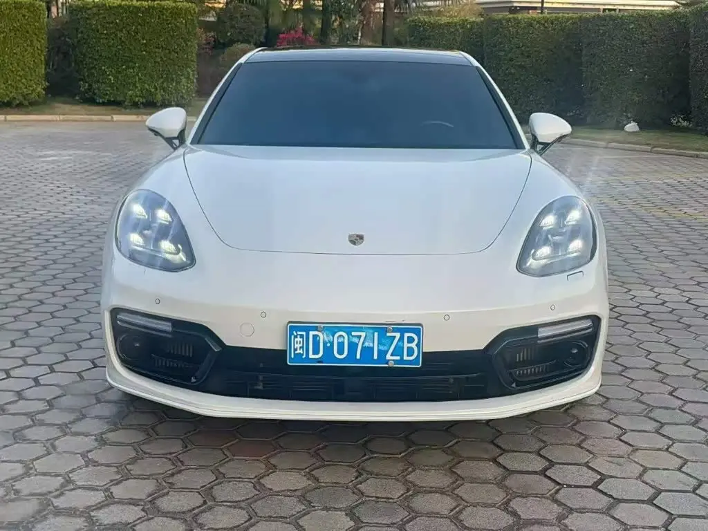 Porsche Panamera 2020 — Photo 2/10