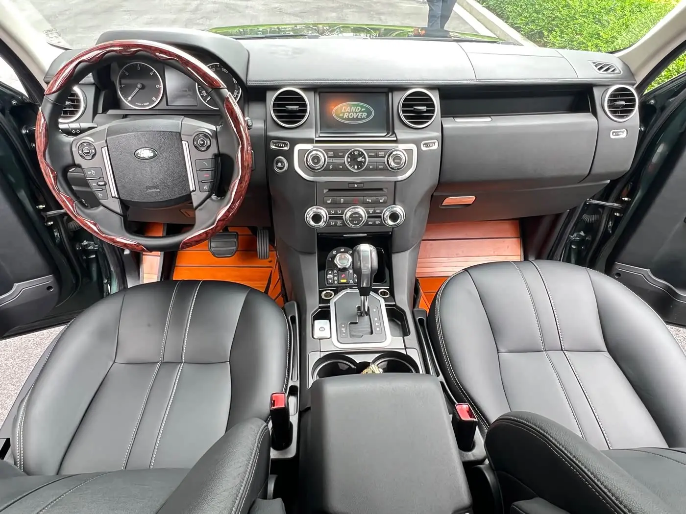 Land Rover Discovery 2011 — Фото 12/20