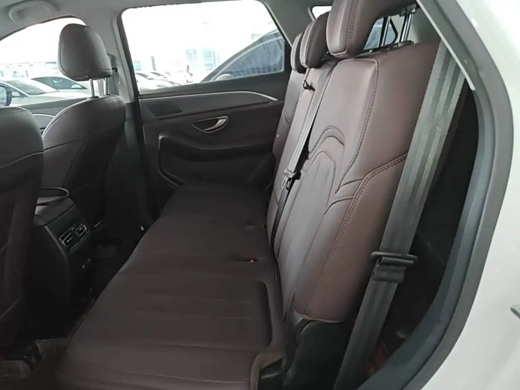 Jetour X90 PLUS 2024 — Photo 17/20